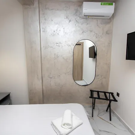Room12 *