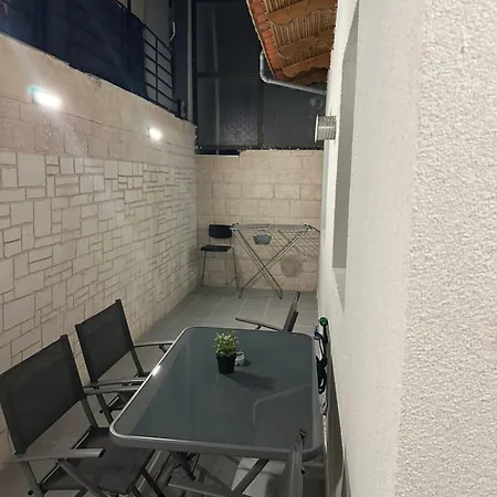 Room12 Апартаменты Ставрос